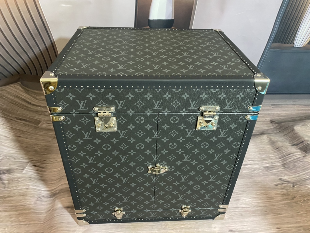 l0*is V*t0n custom order small wine box (black flower + grey)-46*37*50cm