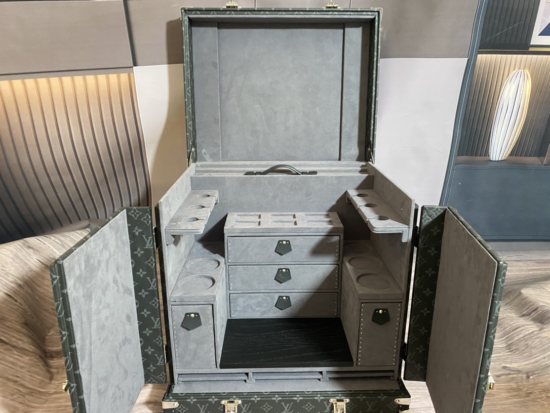 l0*is V*t0n custom order small wine box (black flower + grey)-46*37*50cm