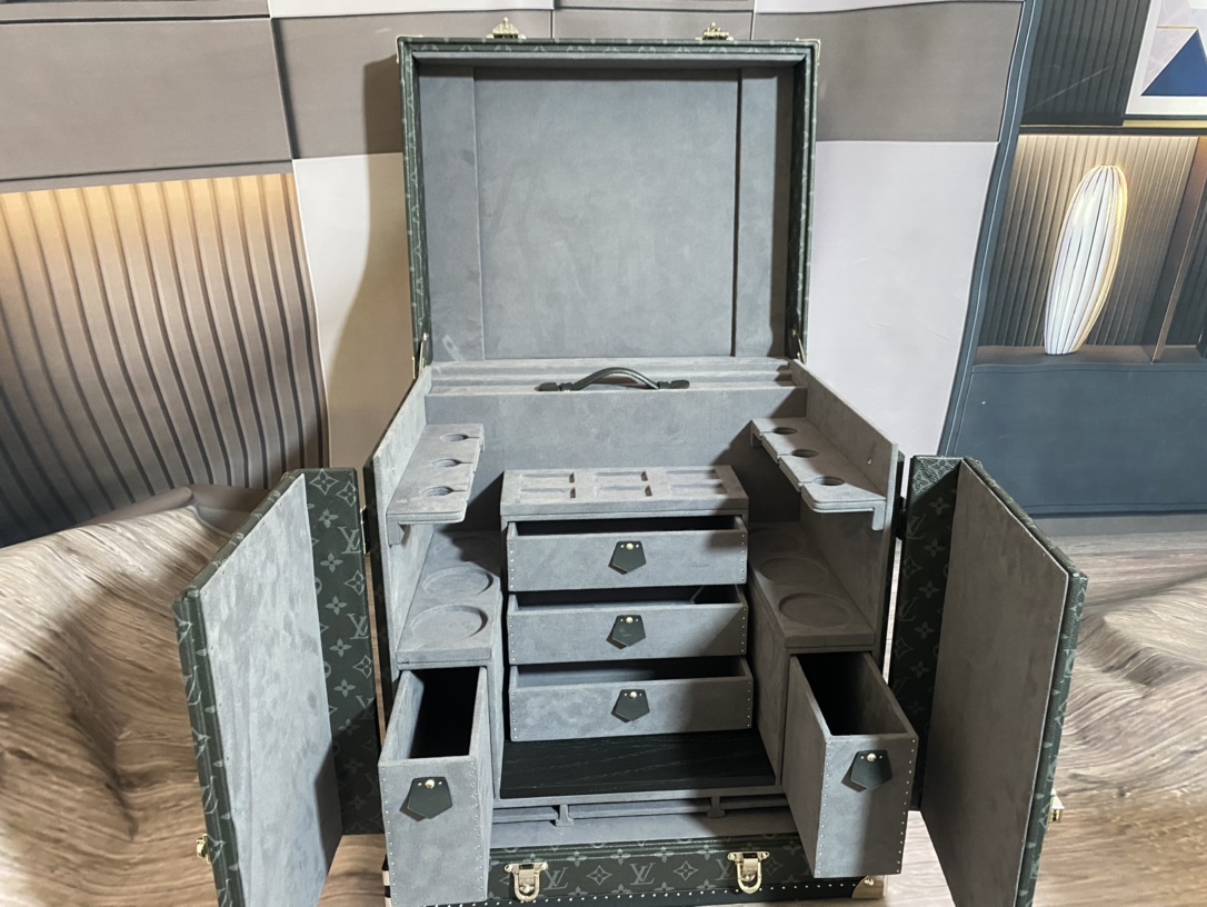 l0*is V*t0n custom order small wine box (black flower + grey)-46*37*50cm