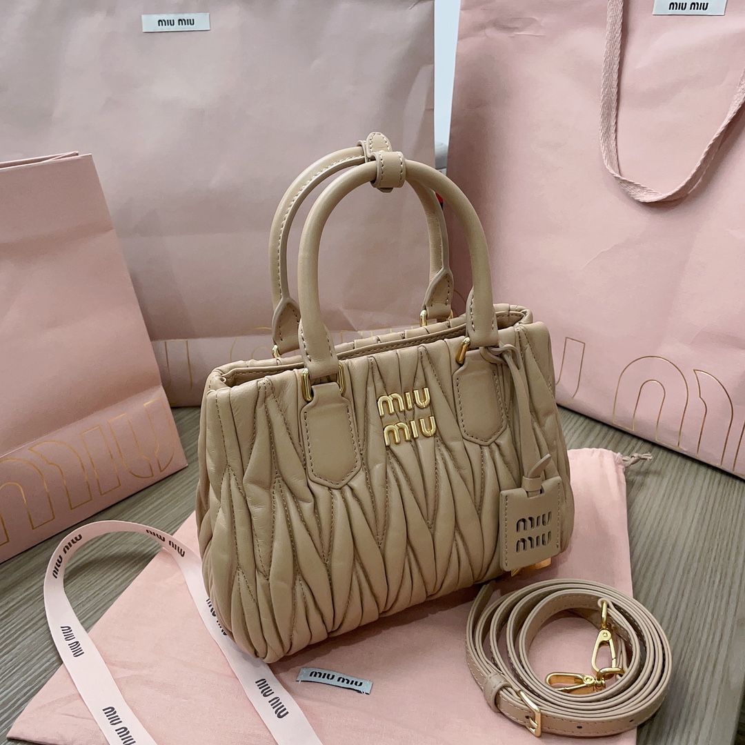 M*um*u tote-20 x16 x11cm