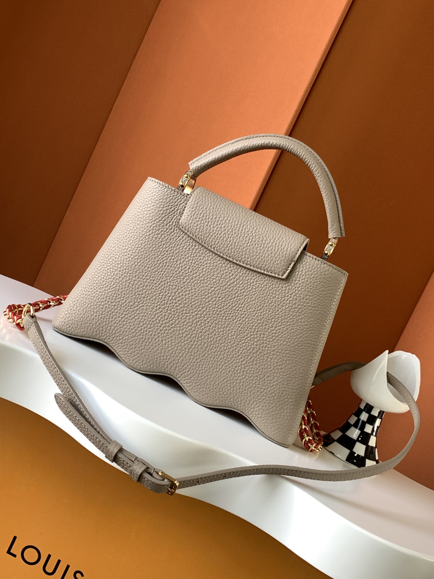 l0*is V*t0n capucines bb-27*18*9cm