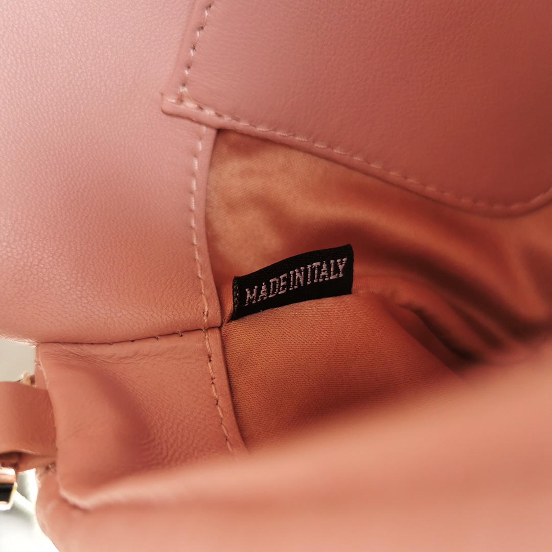 M*um*u chain bag-22.5*4.5*12cm