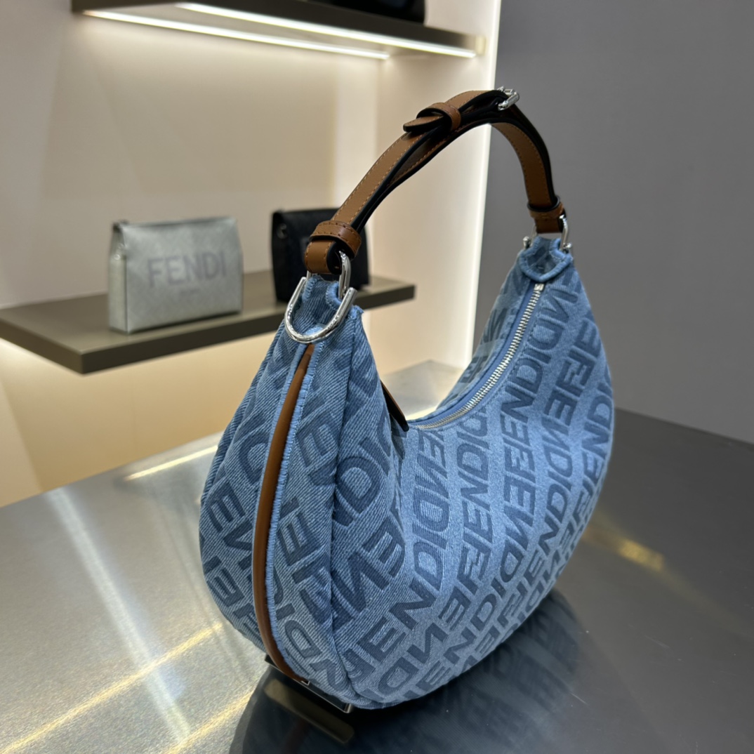 F**di praphy-29x24.5x10cm