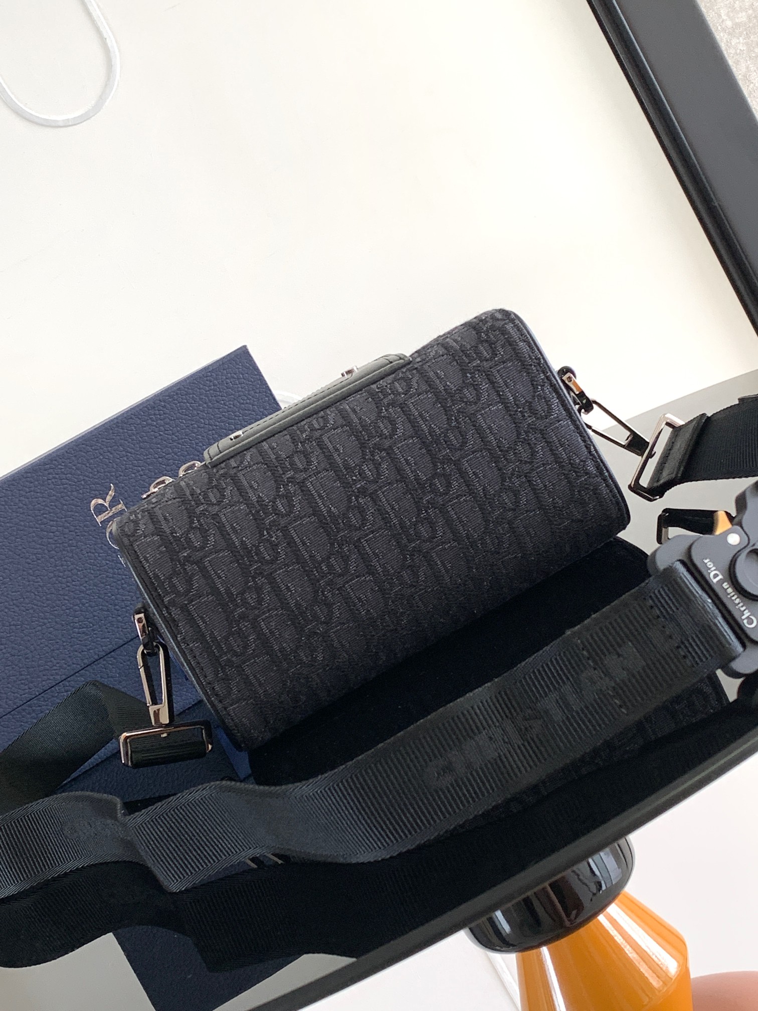 Dio Lingot 22 Bag-22 x 10.5x 12.5CM