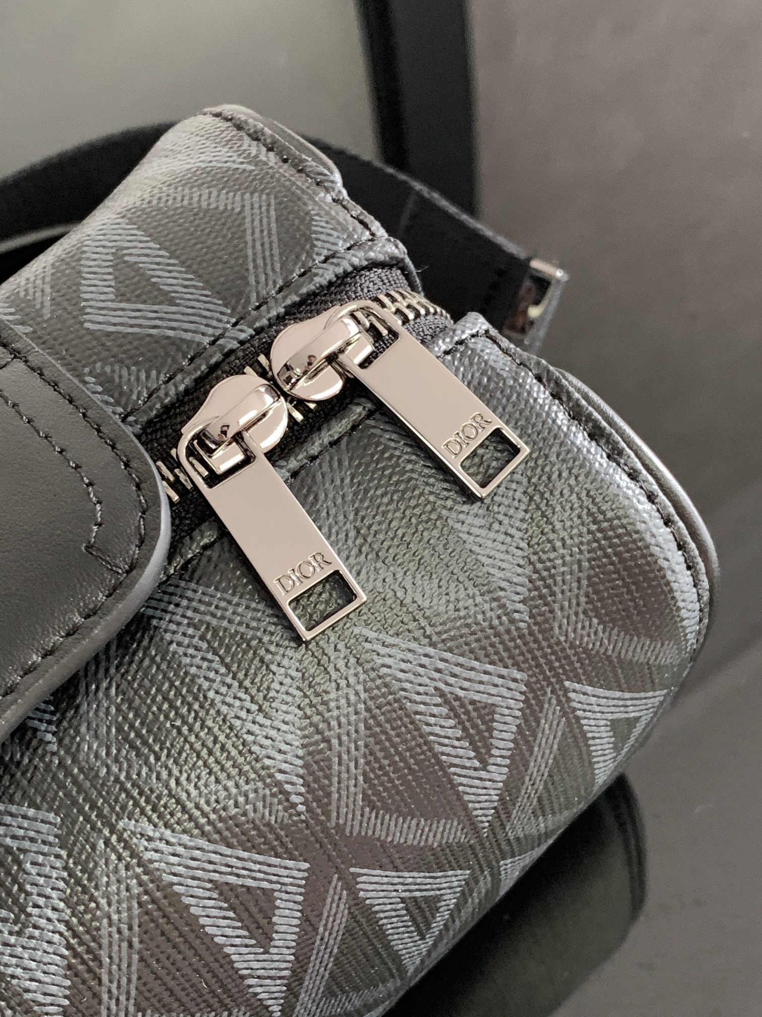 Dio Lingot 22 Bag-22 x 10.5x 12.5CM