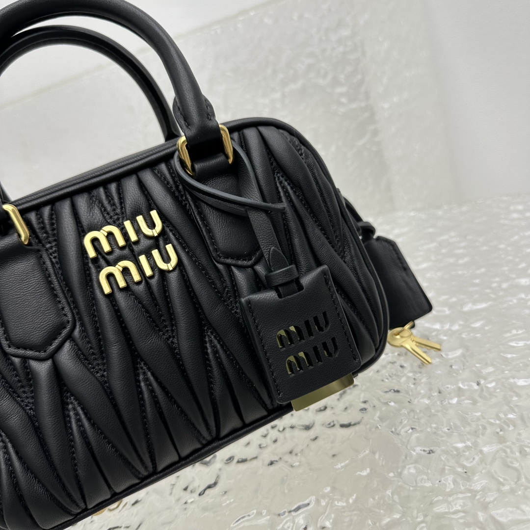M*um*u vintage too pretty bag-19*13*6cm