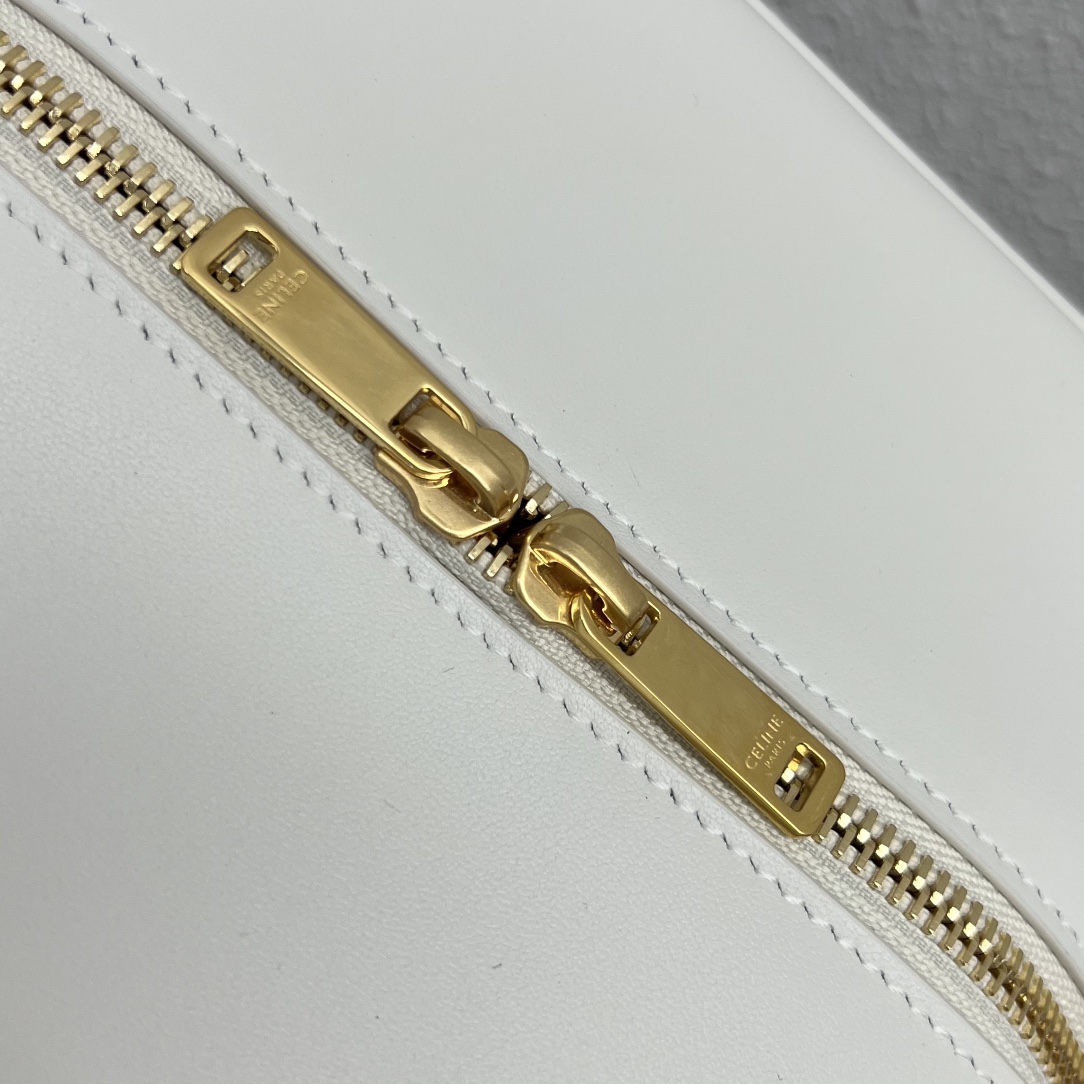 Celin Holded Handbags-20×15×13CM