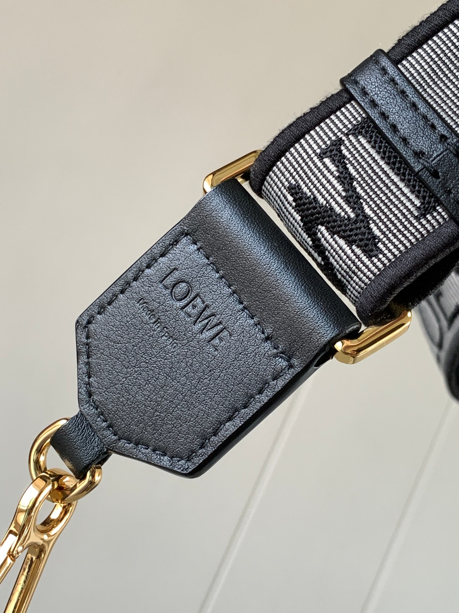 L0ew* anagram straps-134cm