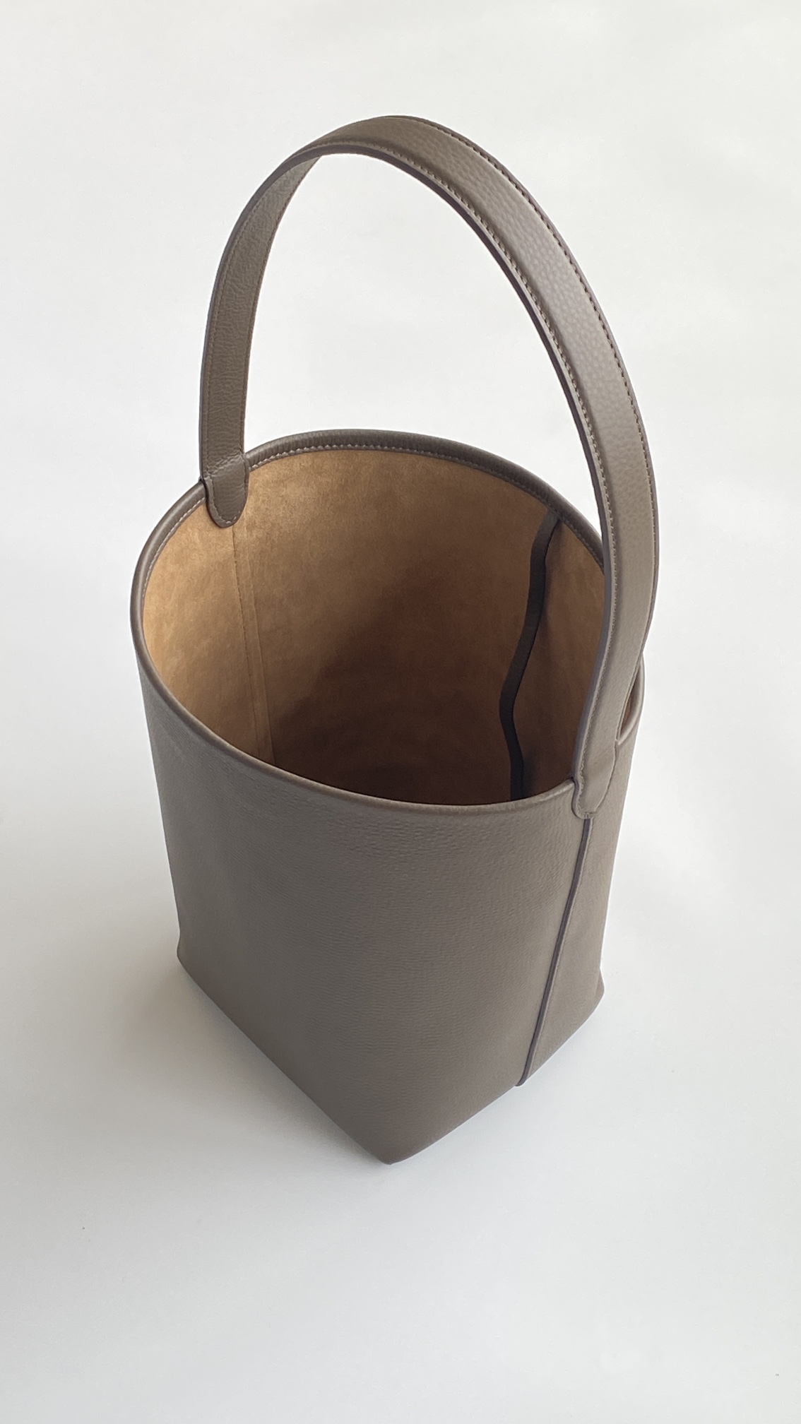 T*e R0w bucket-27*33*15cm