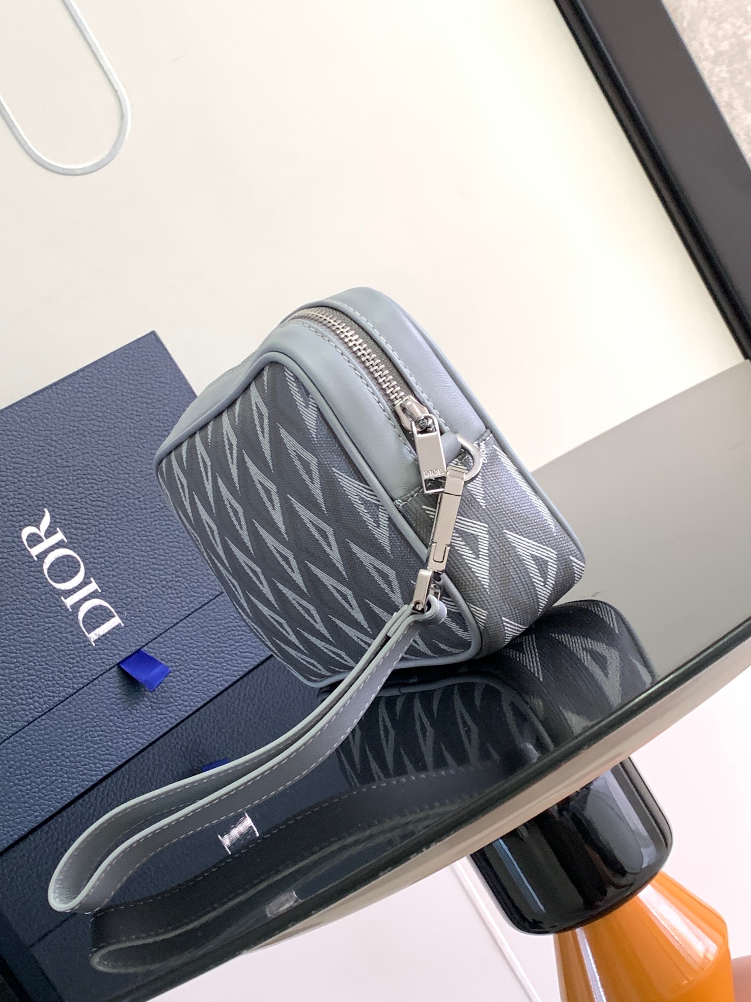 D*or pouch-24 x 15.5 x 5.5cm