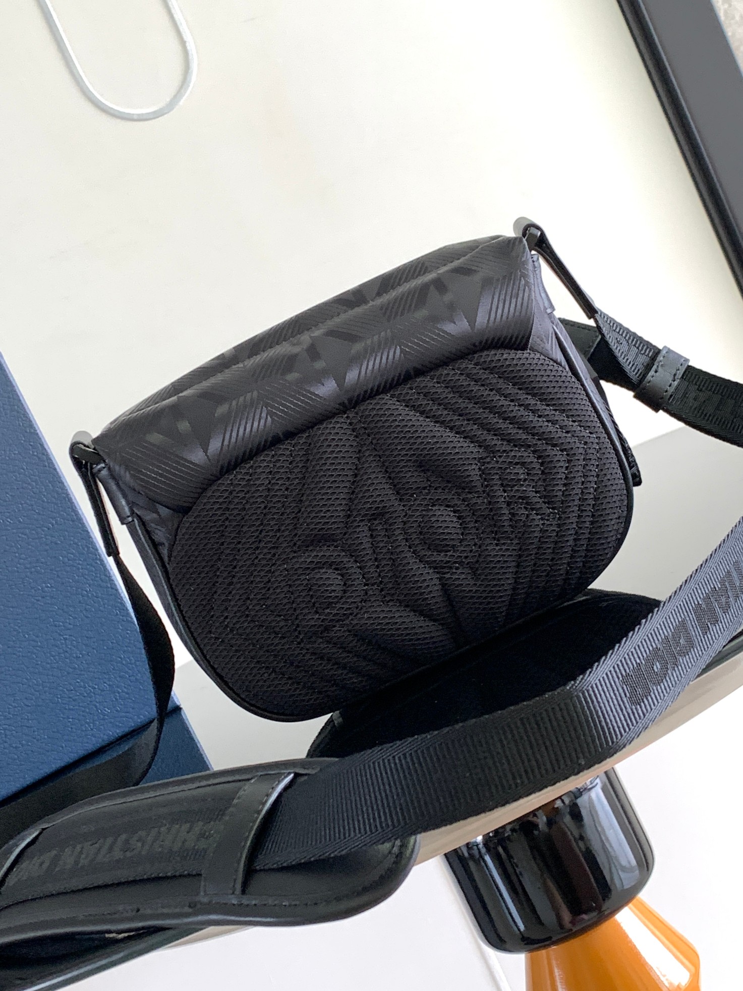 D*or explorer crossbody bag-20 x 15 x 5cm