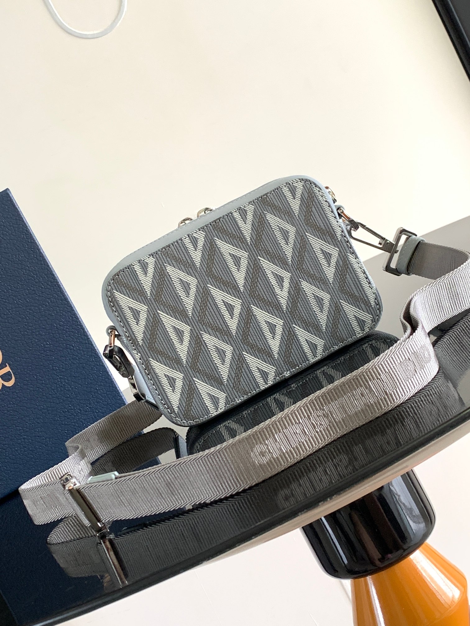 D*or oblique handlebag-17 x 12.5 x 55cm