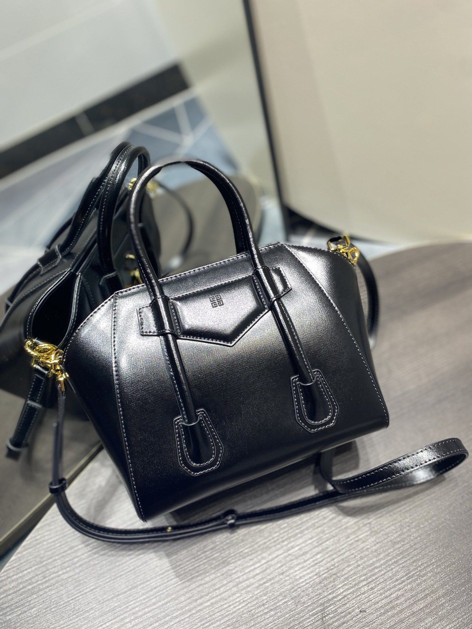 Givenchy Antigona Tote-22*20*13CM