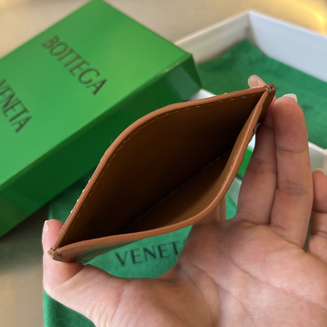 bo*te*ga Ve*ne*ta wallet-11*7.5cm