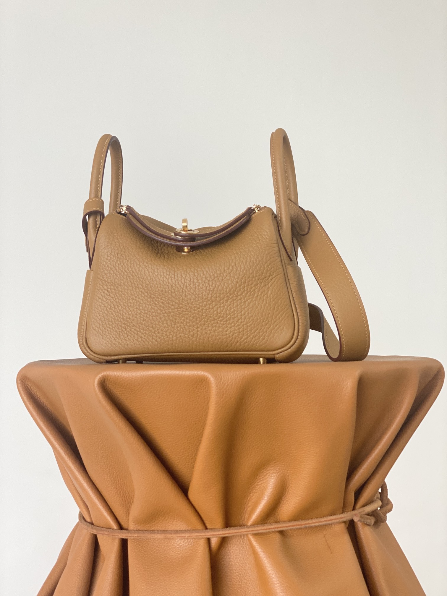 H**mes lindy 19-tc leather-19cm