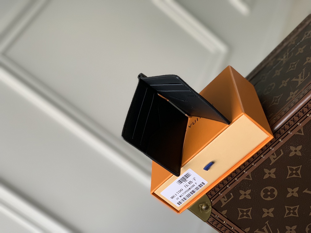 l0*is V*t0n wallet-m61700-12×8cm