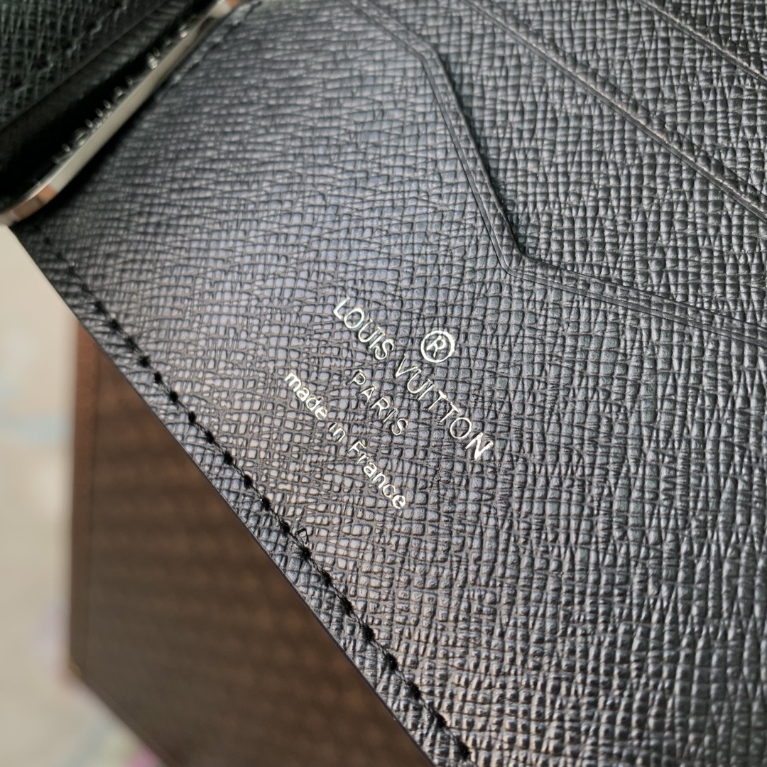 l0*is V*t0n wallet-m61700-12×8cm