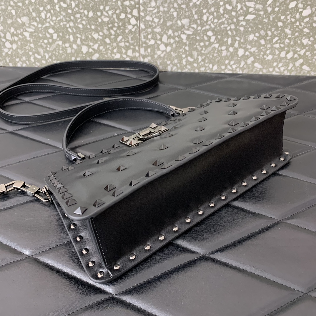 Valentino Garavani Rockstud 23 Bag-28*14*8CM