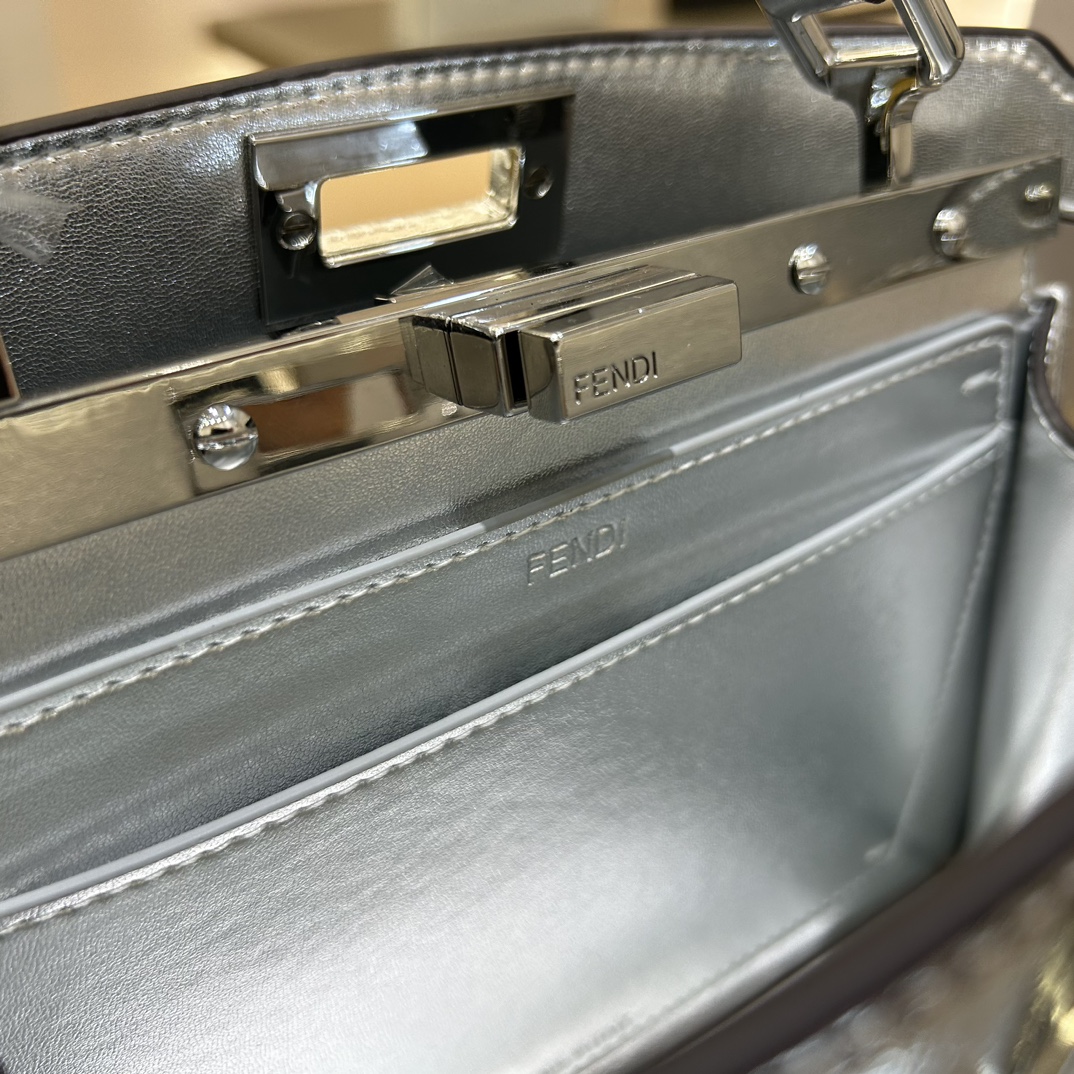 F**di peekaboo iseeu bag-27x21x9.5cm