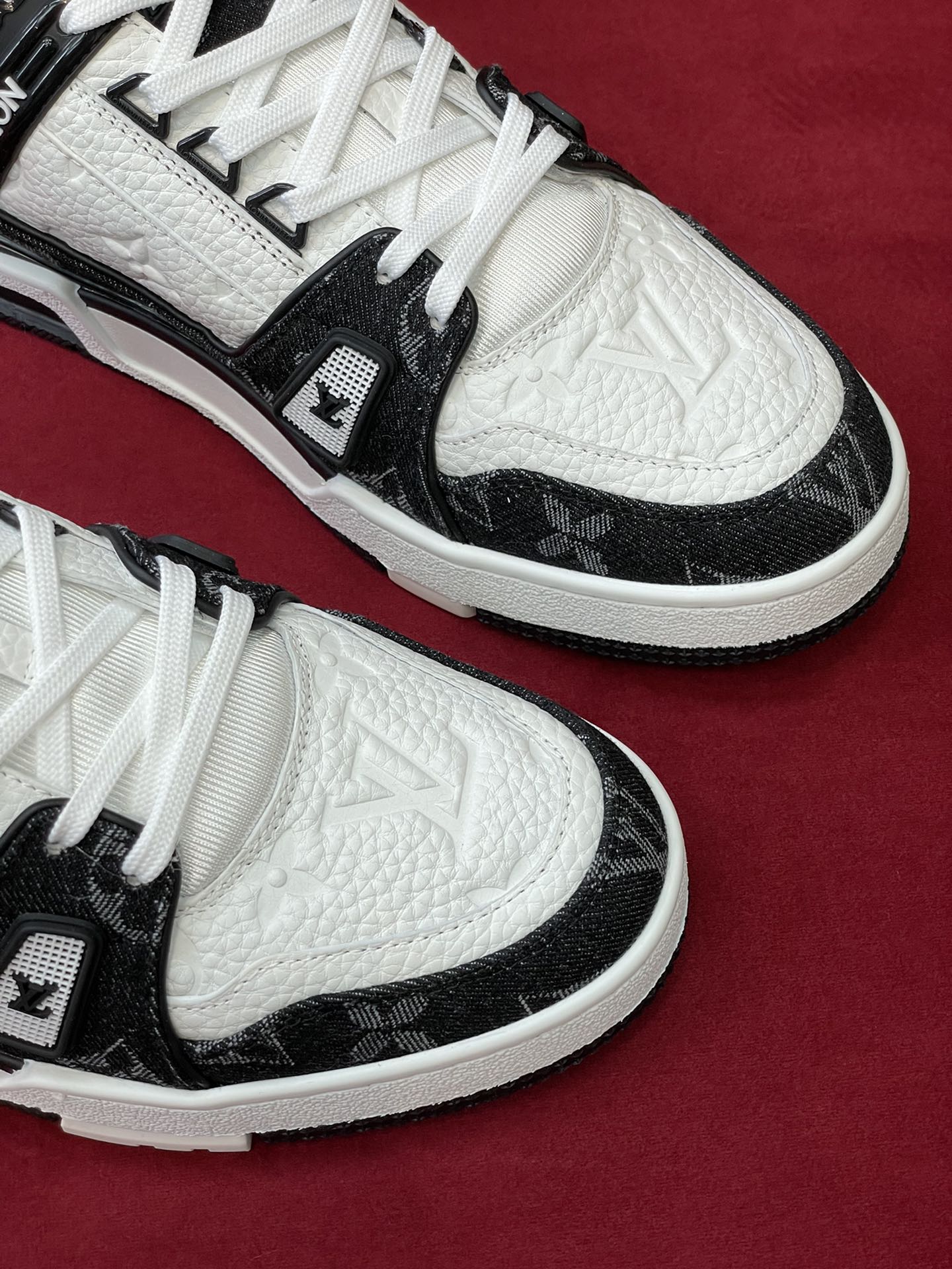 l0*is V*t0n trainer2(eu35-45)