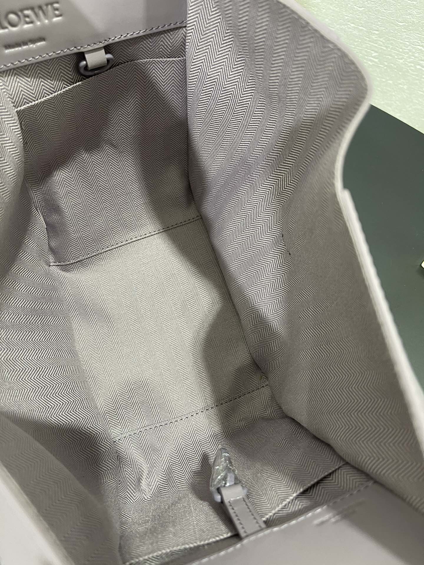 L0ew* hammock bag-20.8*19.5*14.5cm