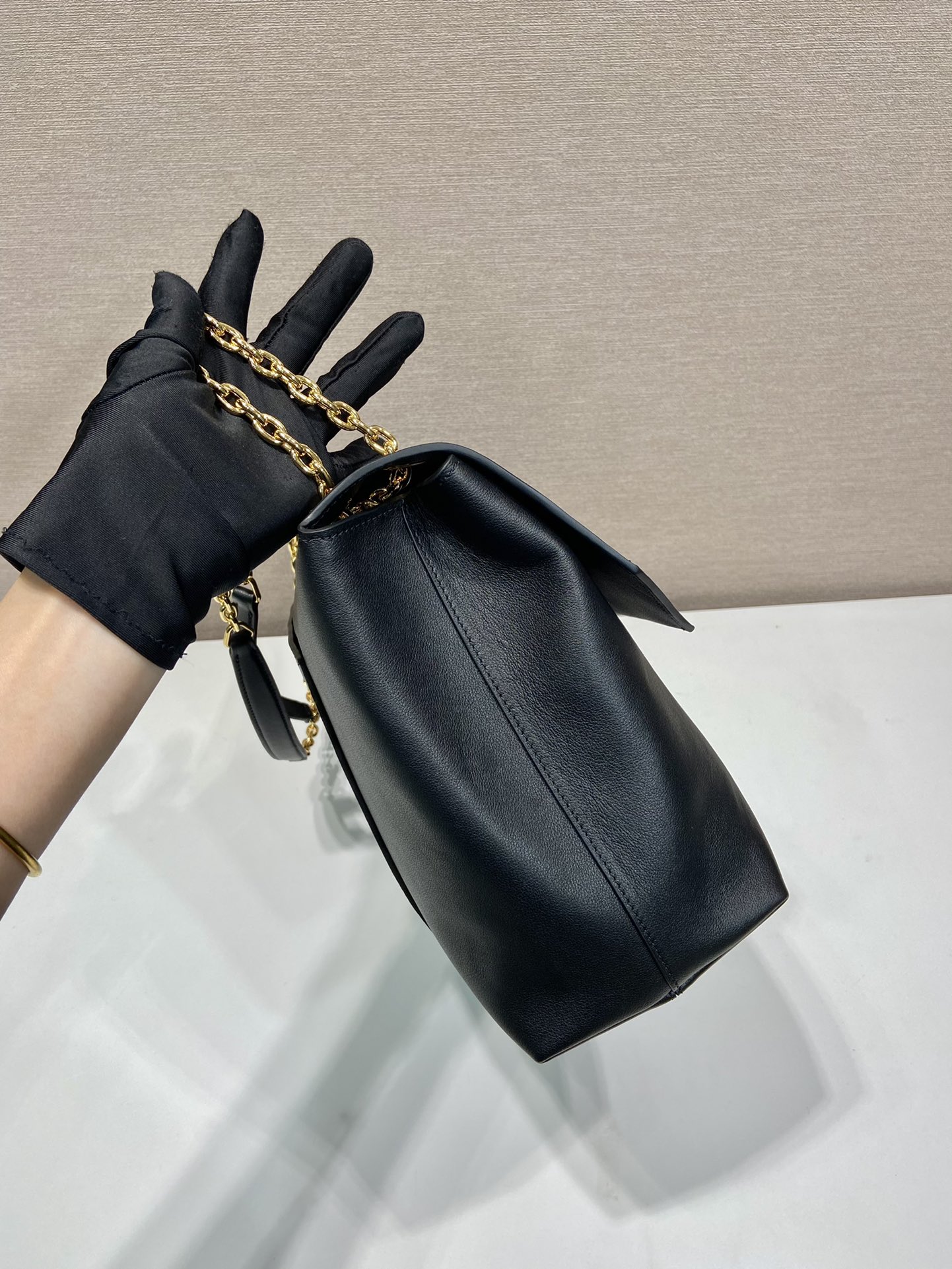 Pra*a1bd068 flap bag-38*23*12cm