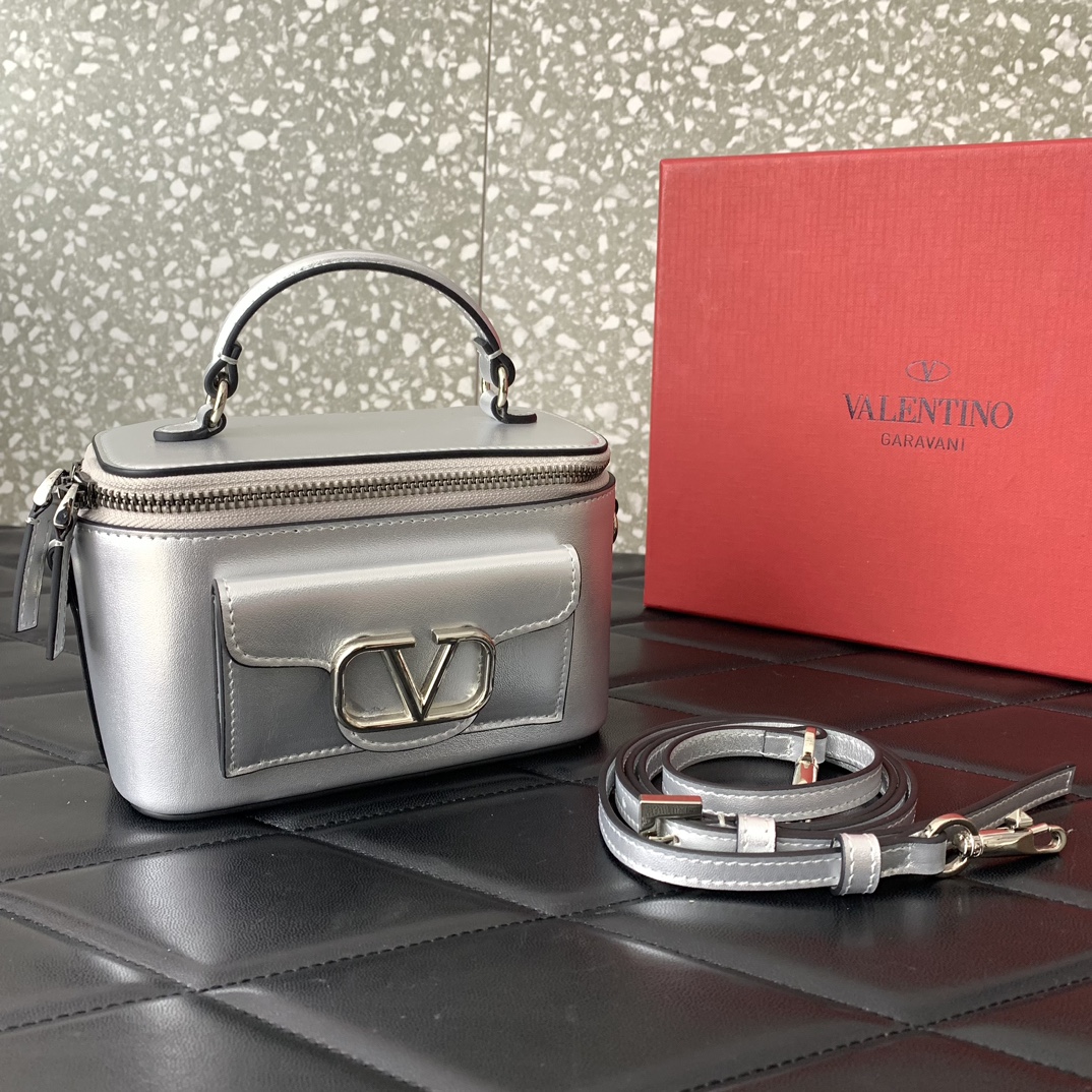 Valentino Alentino Garavani Box Bag-16.5*10*7.5CM