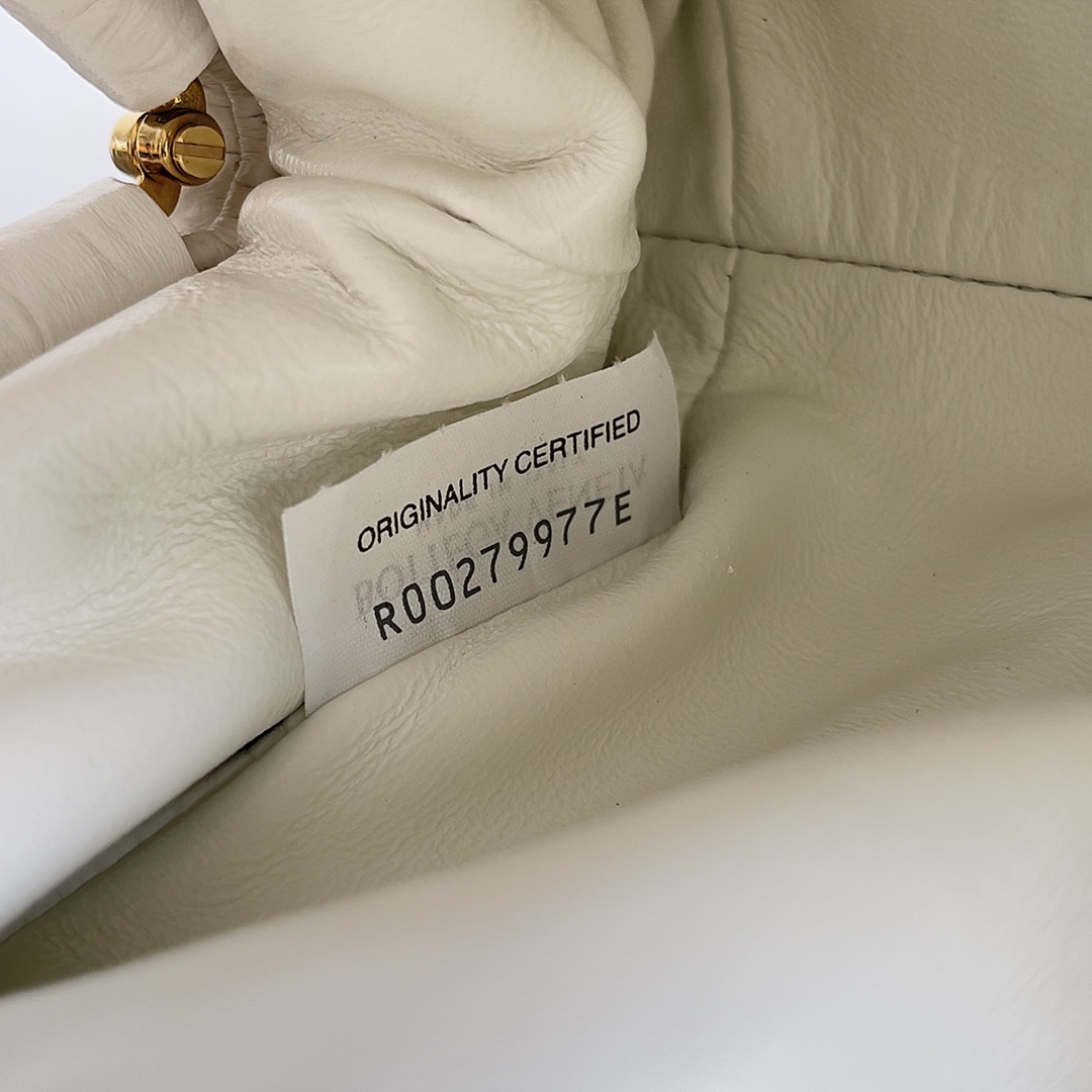 bo*te*ga Ve*ne*ta the pouch bag-23*15*5cm