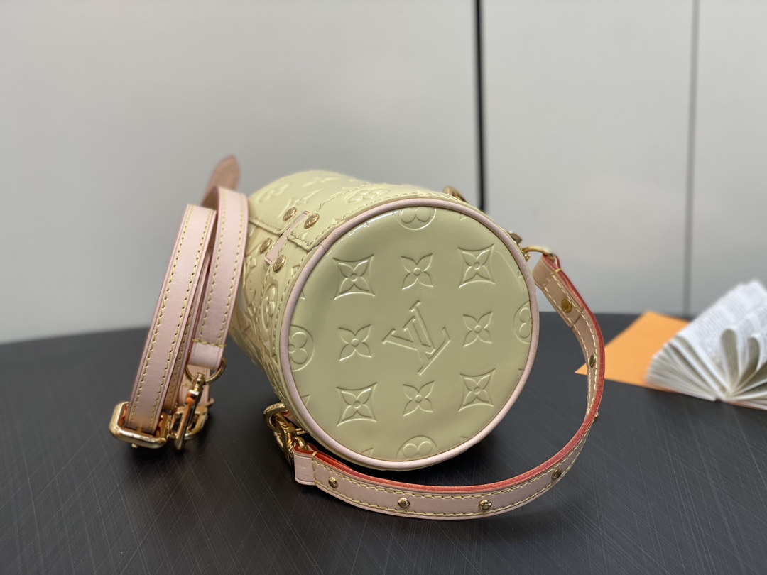 l0*is V*t0n astor bag m24099-12 x 14.2 x 12cm