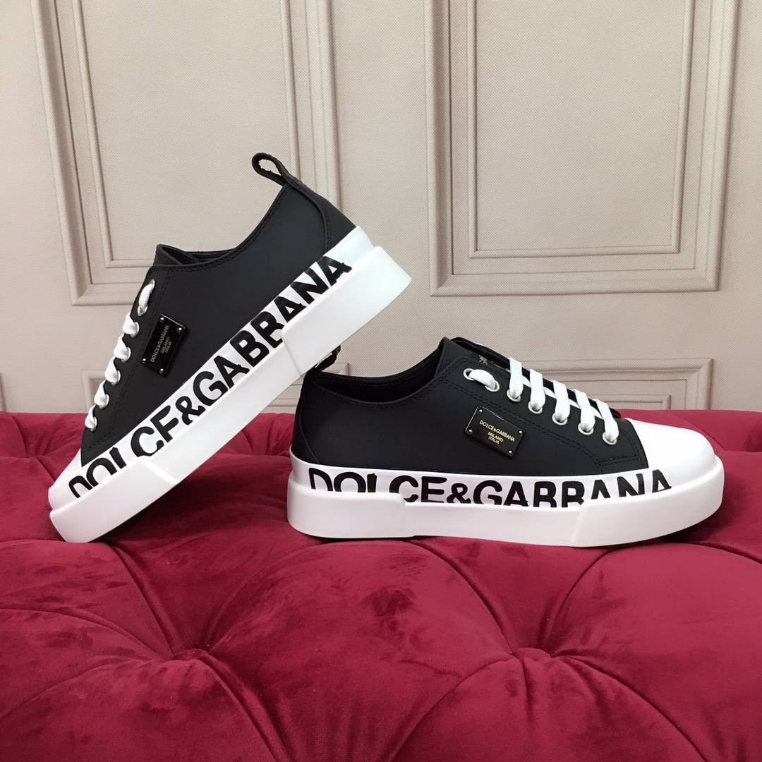 DOLCE & GABBANA Sneakers