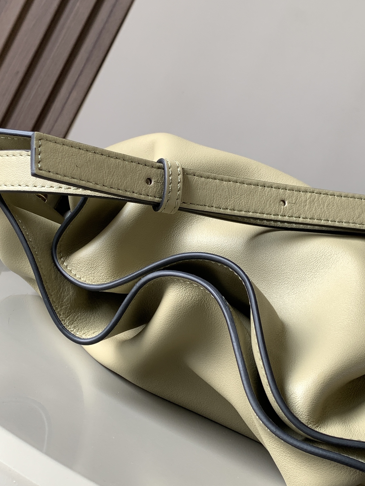 L0ew* flamenco-30*24.5*10.5cm