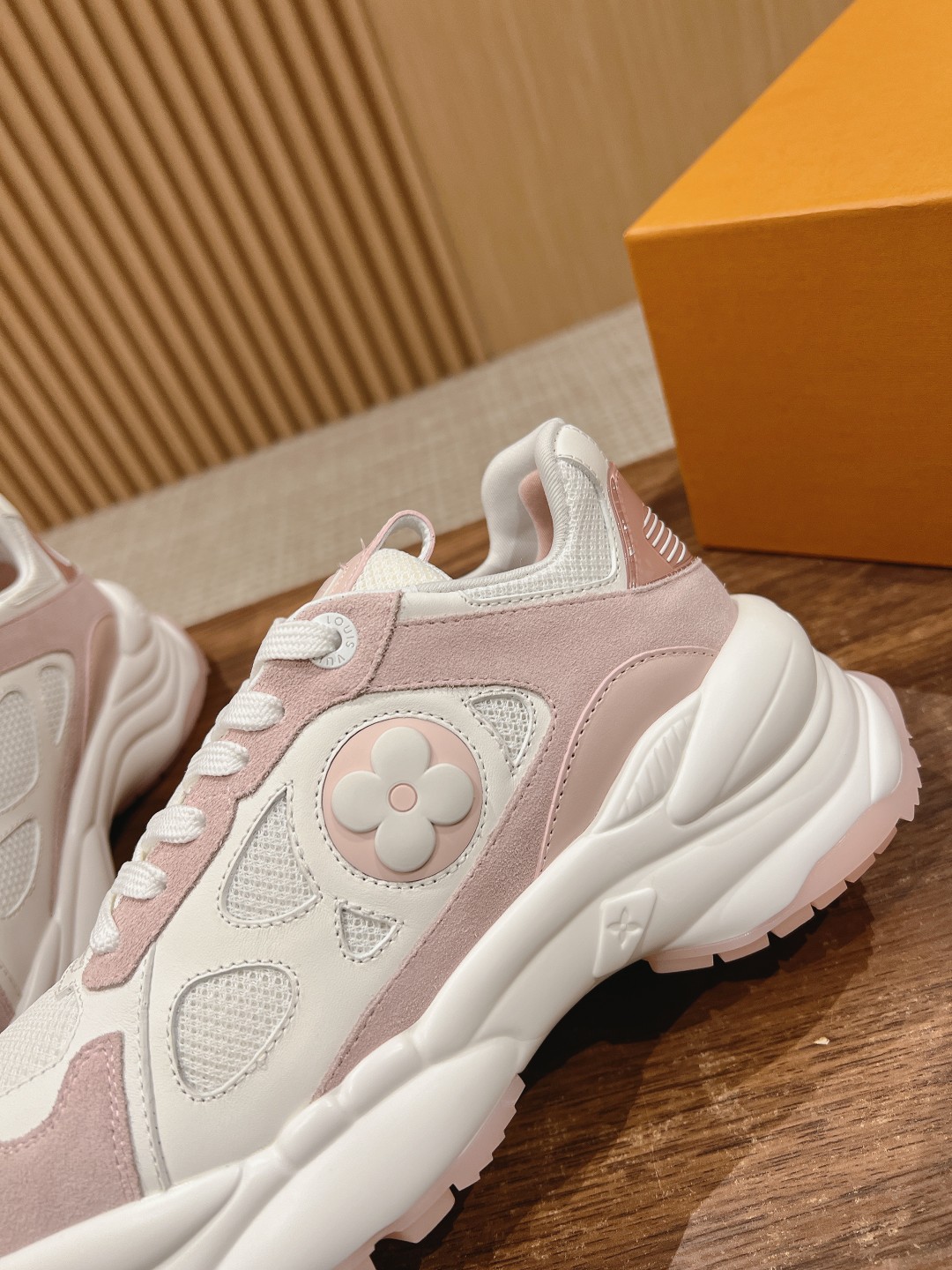 l0*is V*t0n run55 sneakers(eu35-eu41)