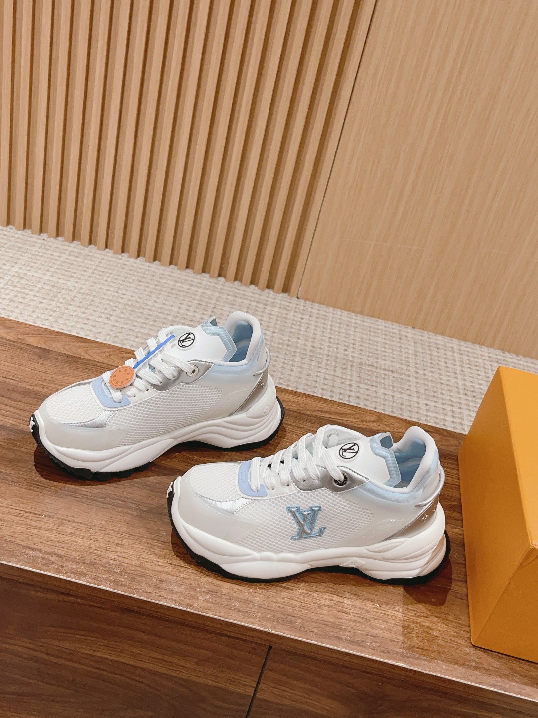 l0*is V*t0n run55 sneakers(eu35-eu41)