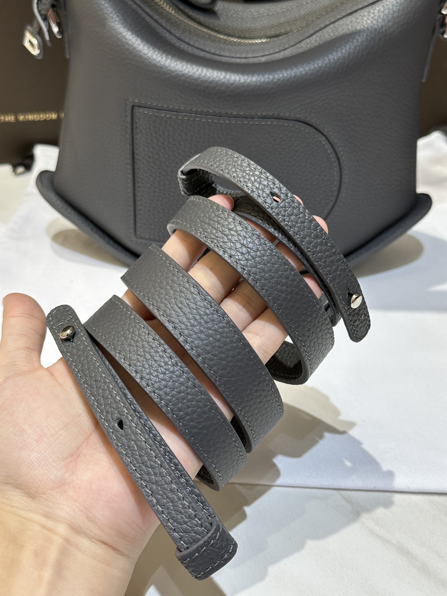 Delvaux Pin Swing Tote-29*9*20CM