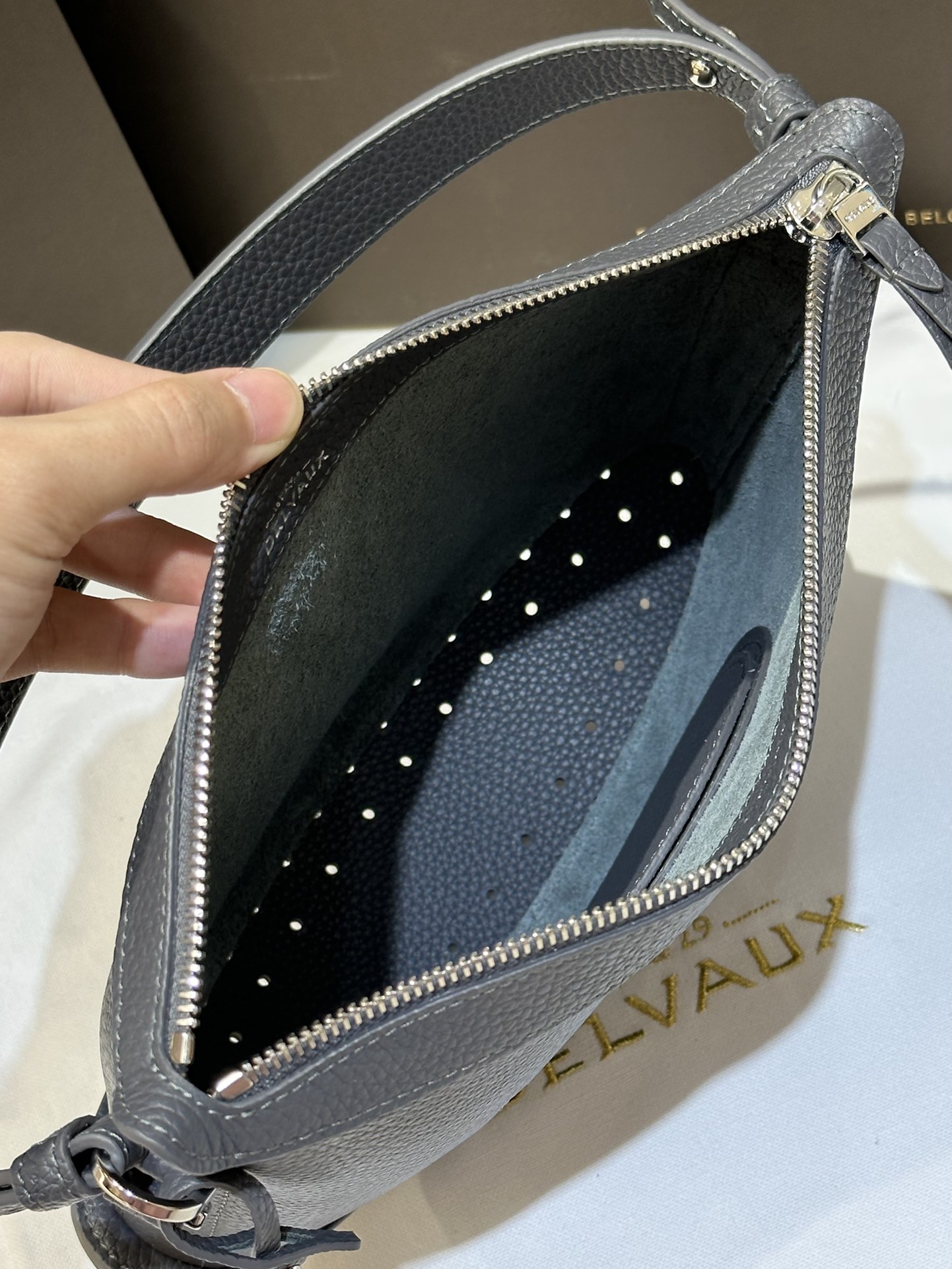 Delvaux Pin Swing Tote-29*9*20CM