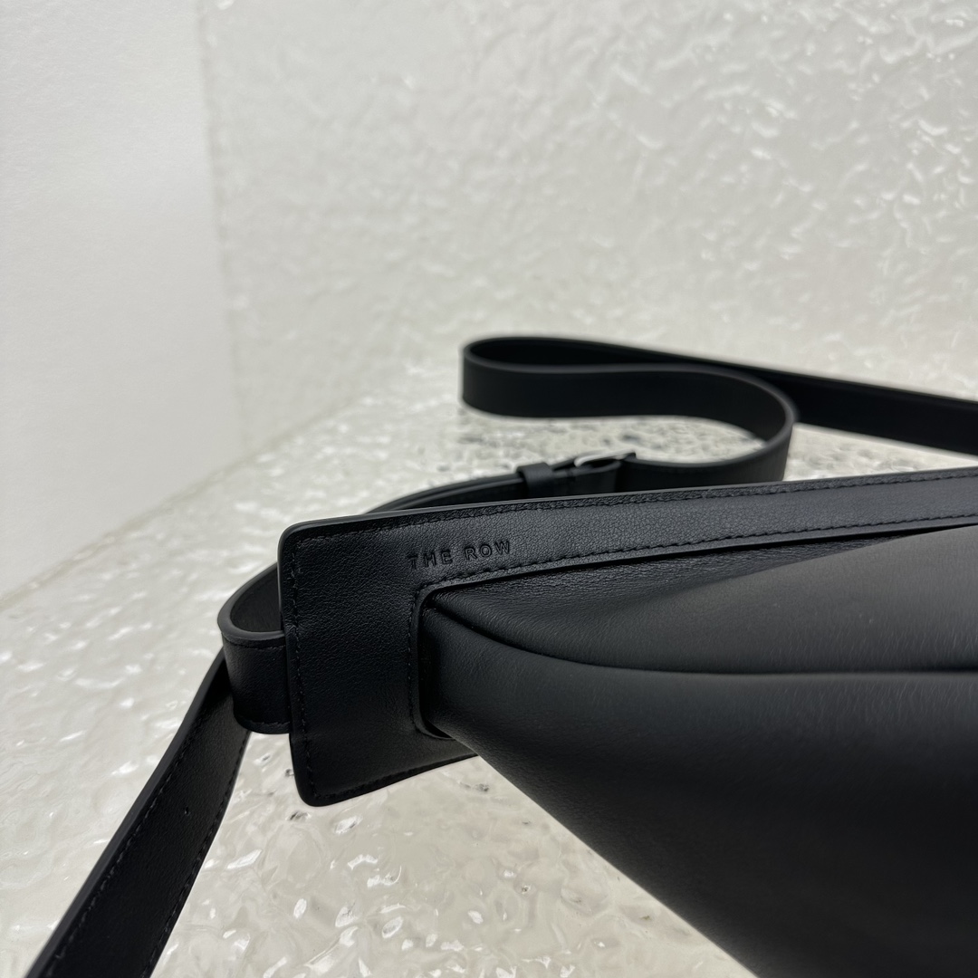 T*e R0w banana bag-34*23*10cm