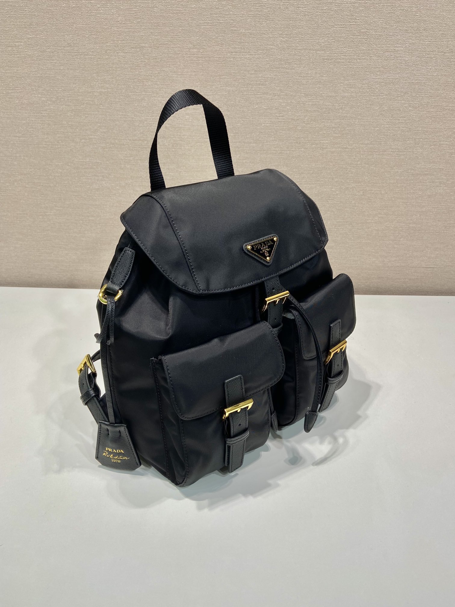 Pra*a re-nylon 1bz677 backpack-12*23.5*28cm