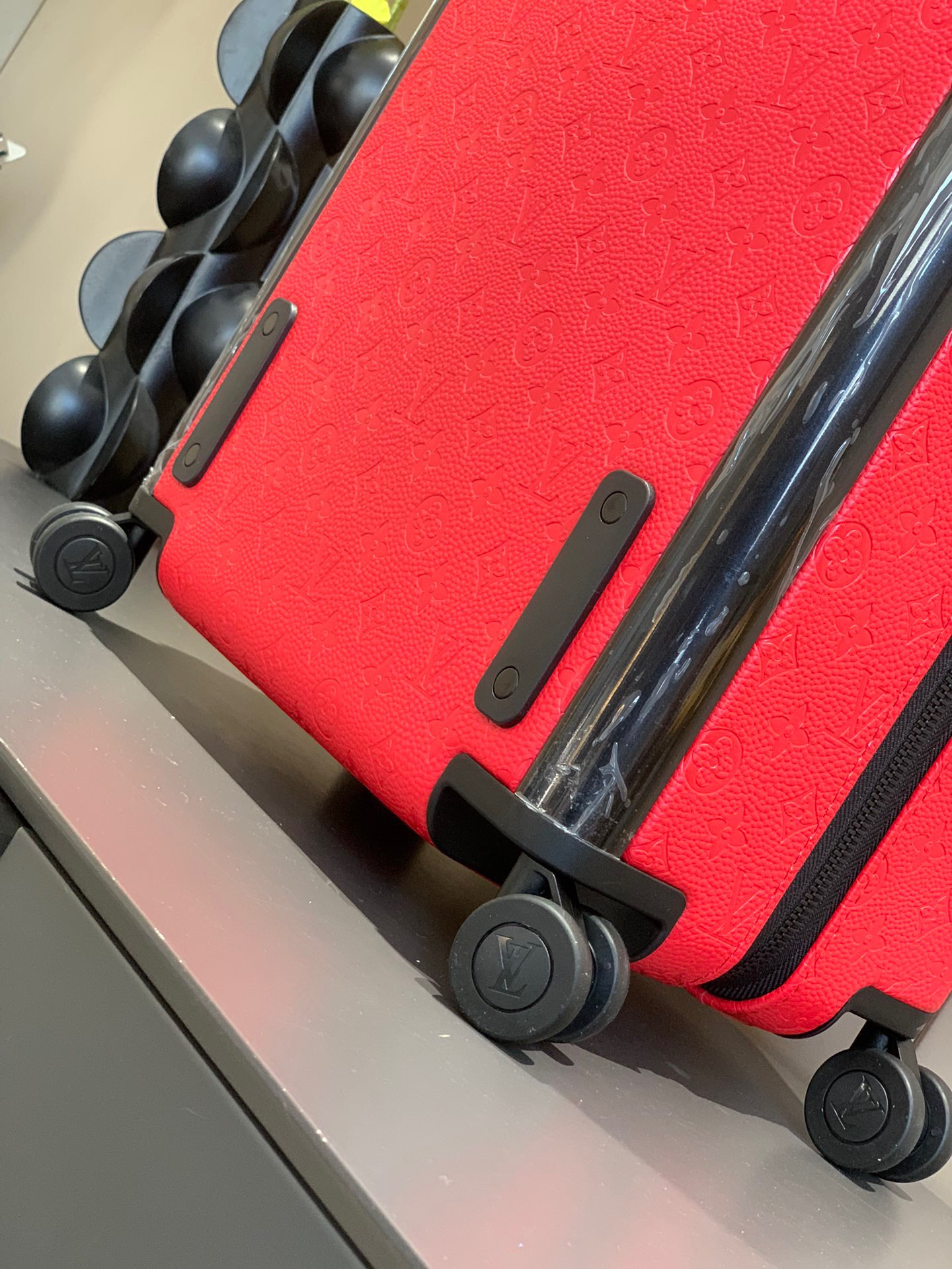 l0*is V*t0n horizon 55-‭38*55*21cm