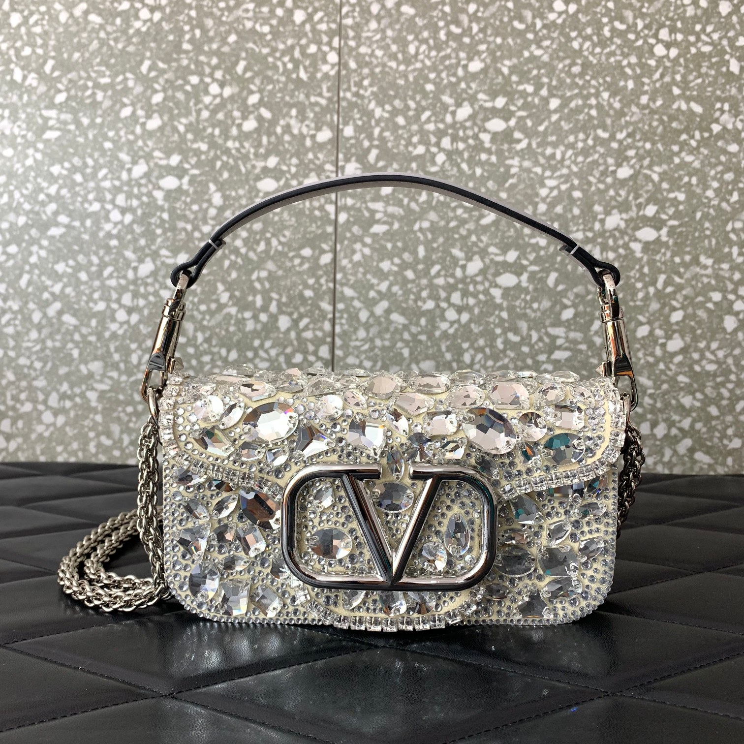 Valentino Garavani Mini Loco Bag-20*11*5CM