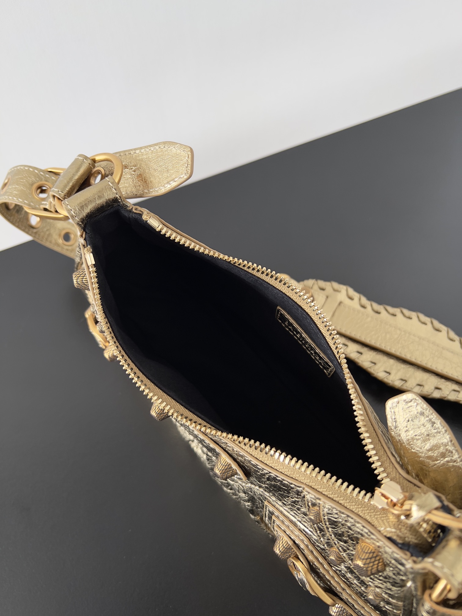 Balenciag Le Cagole Handbags-26x13x18CM