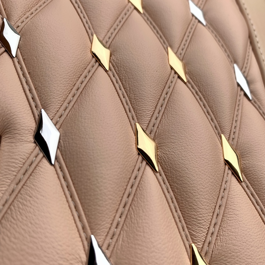 l0*is V*t0n alma bb m24062-23.5 x 17.5 x 11.5cm