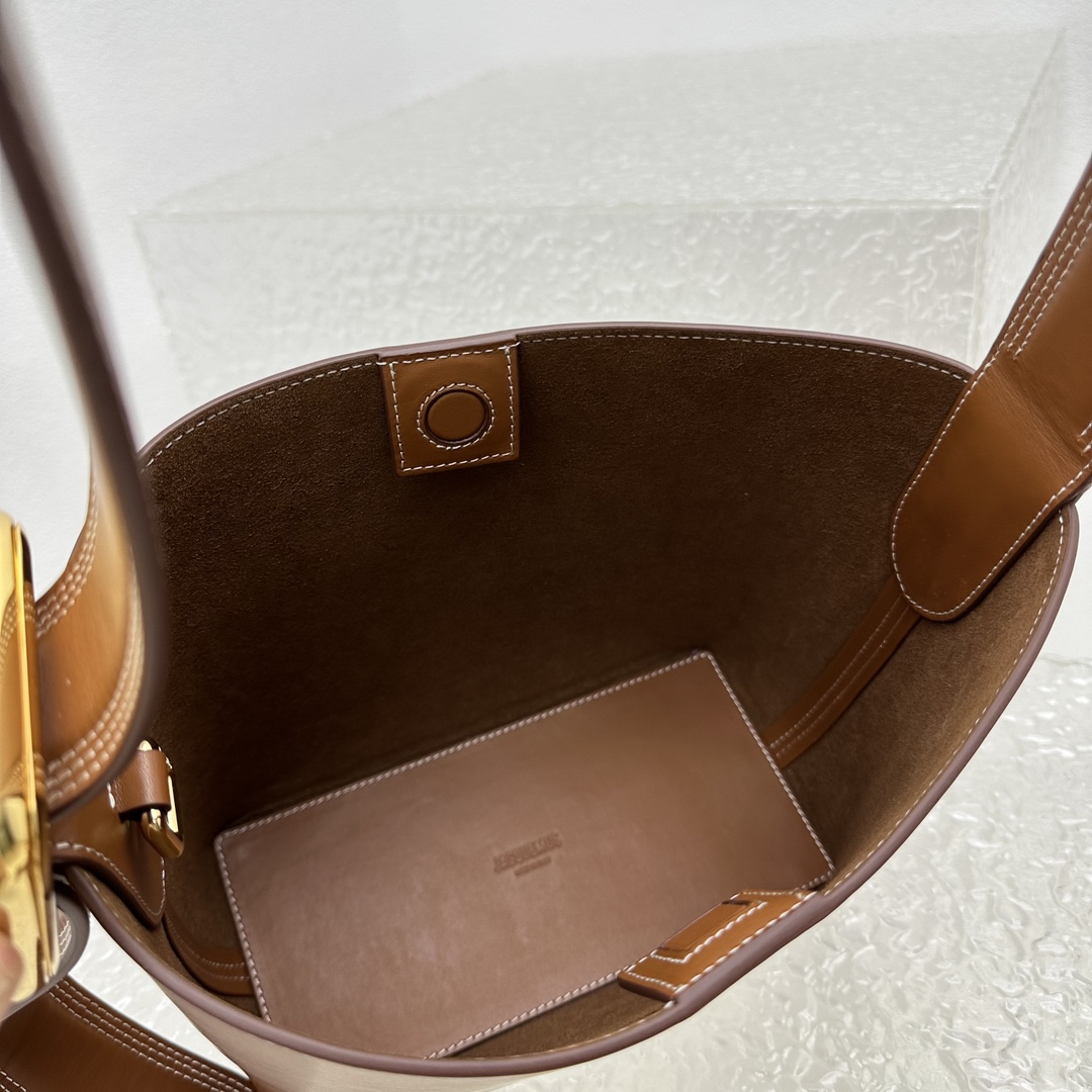 Jacquemus Bucket Bag-20*22*10CM