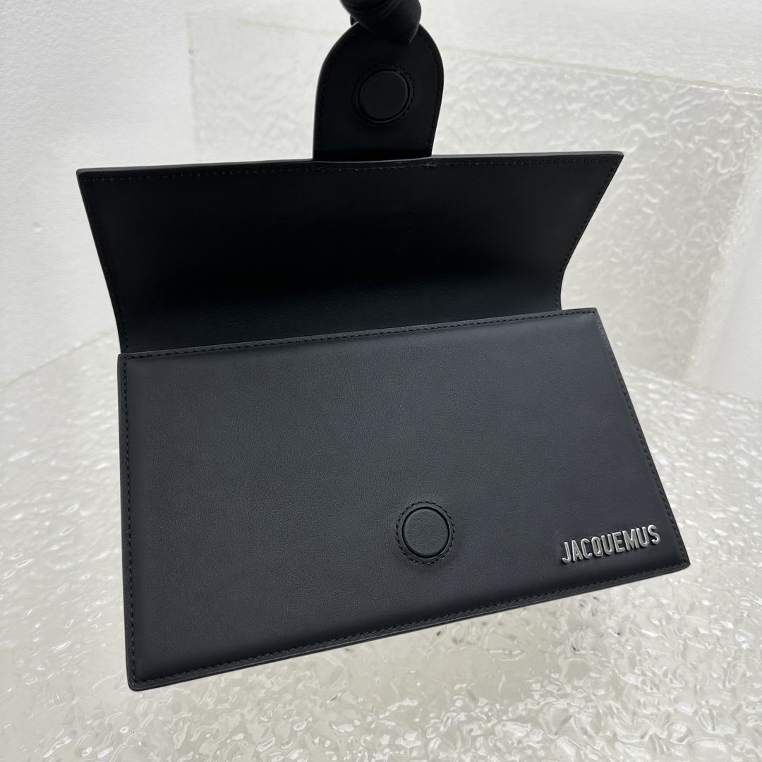 Jacquemus Large Bamnino Bag-24x13x7CM