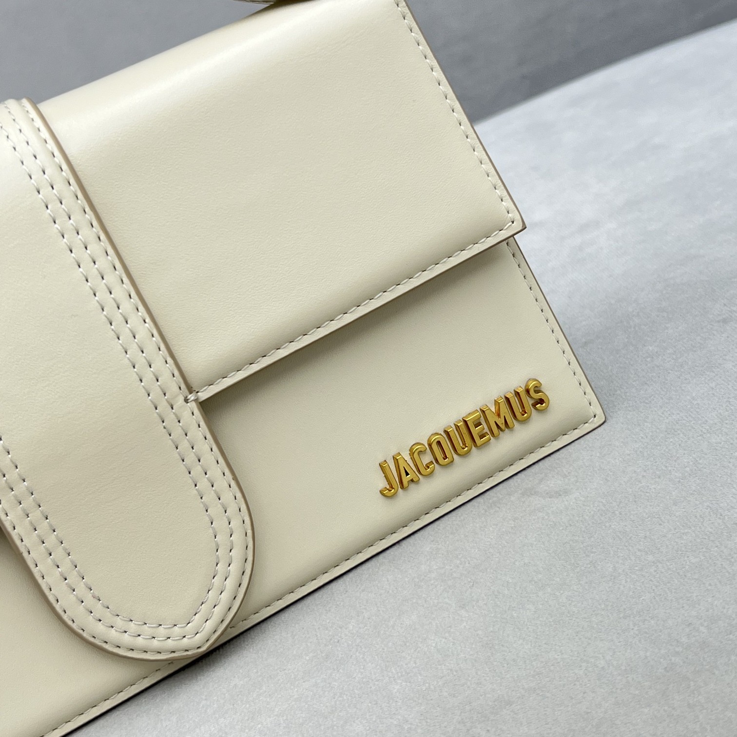 Jacquemus Large Bamnino Bag-24x13x7CM