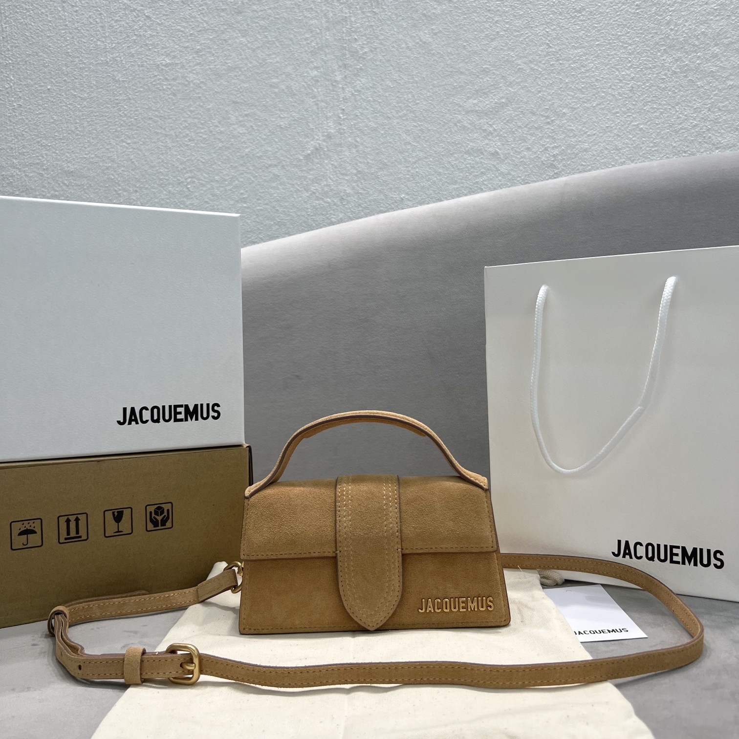 Jacquemus Small Bamnino Bag-18x6x7CM