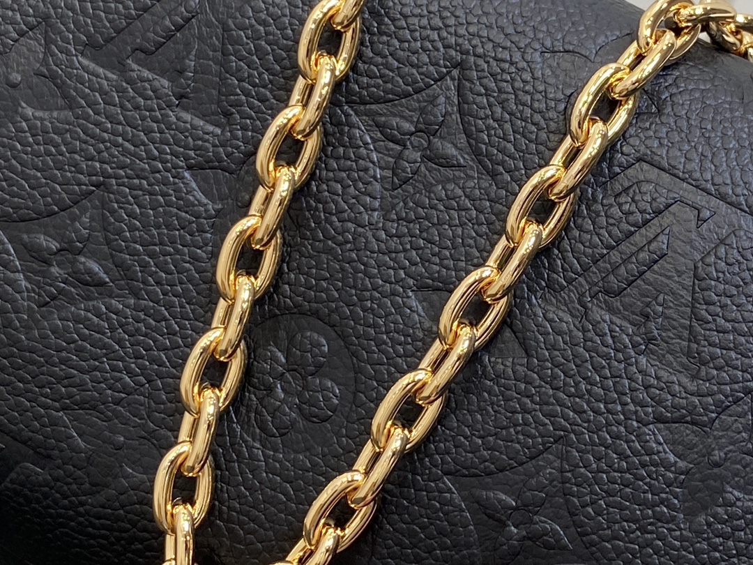 l0*is V*t0n mini bumbag-17 x 12 x 9.5cm