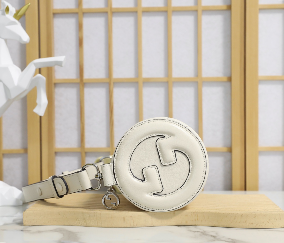 G*u*i blondie shoulder bag-13*25*12cm