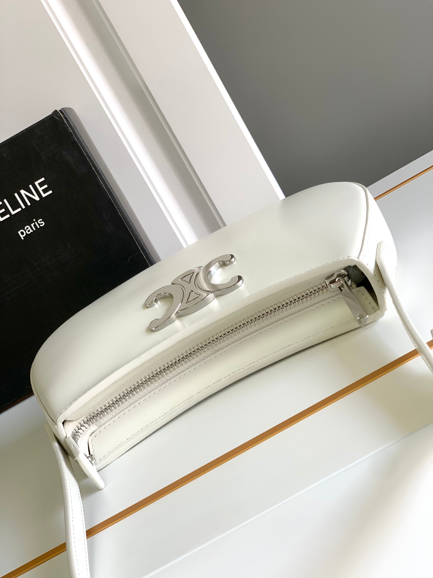 Ce**e tilly hobo bag-22 x 13.5 x 4cm