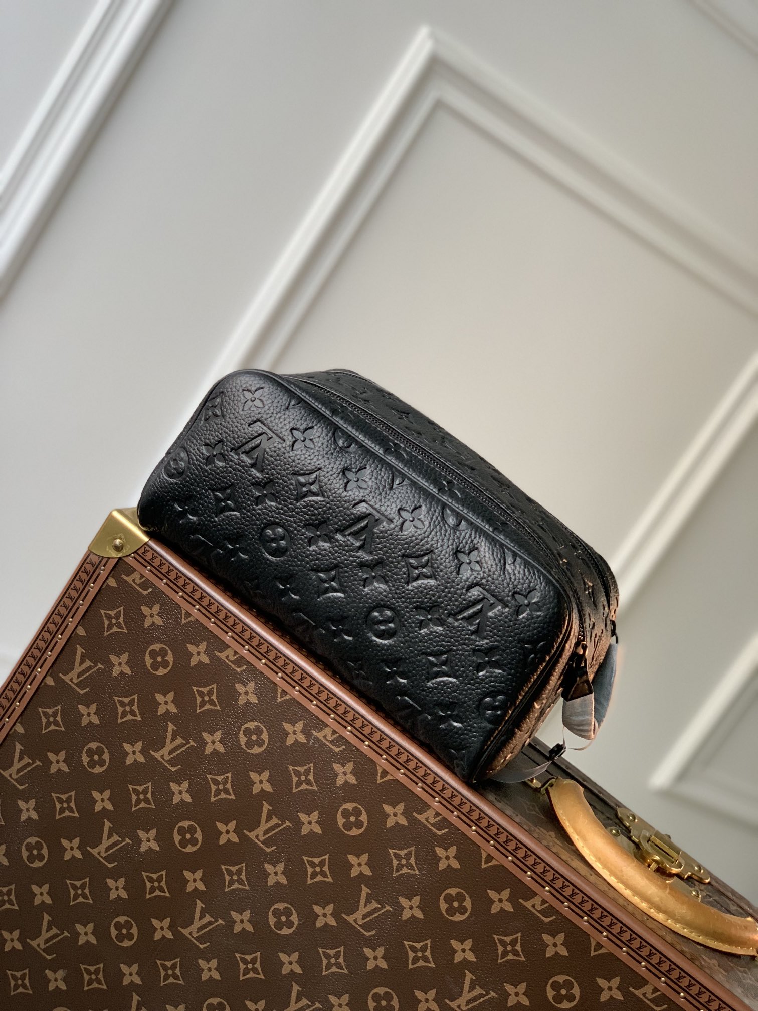 l0*is V*t0n locker dopp kit pouch -28 x 15 x 16.5cm