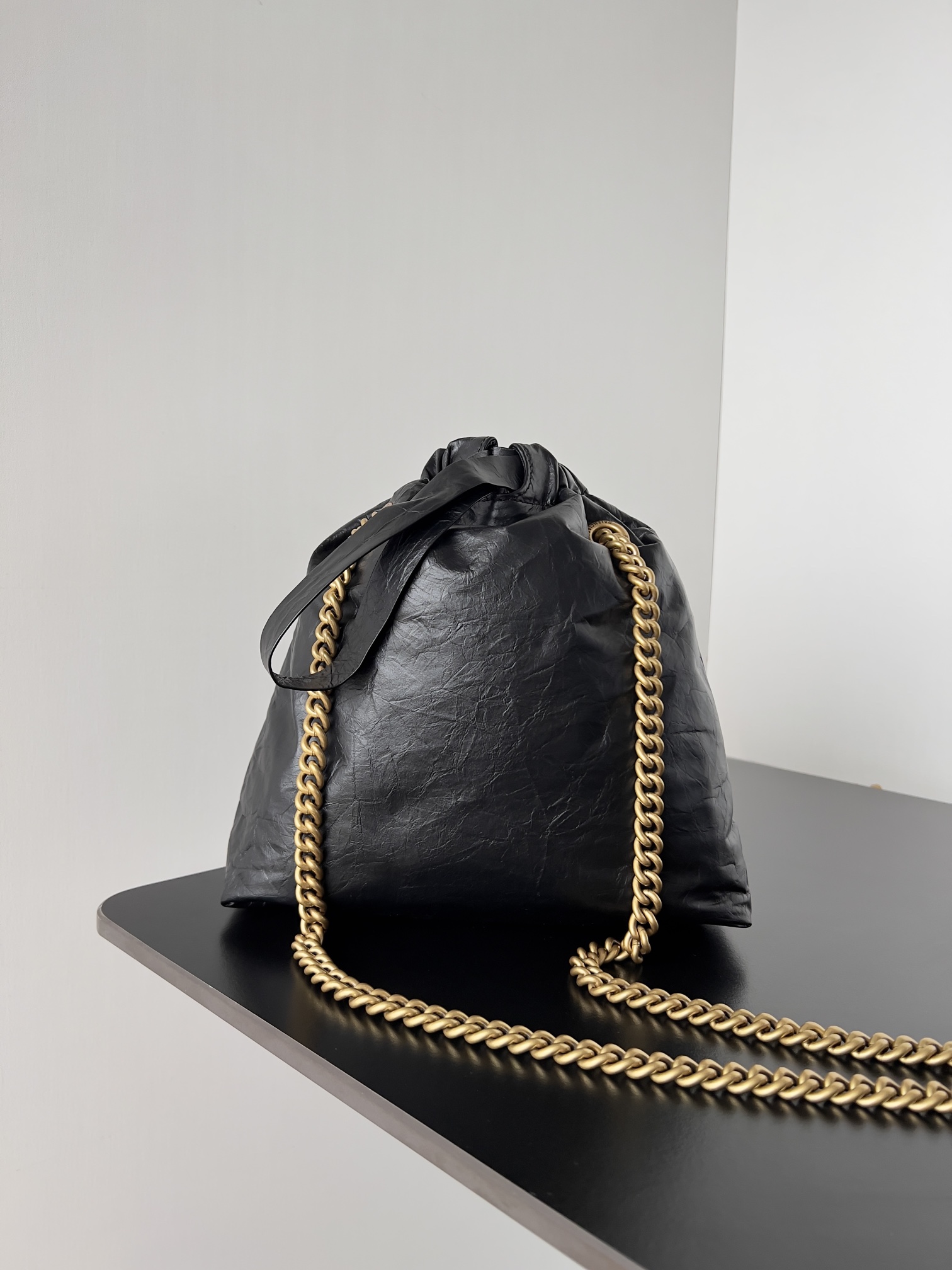 Ba*len*cia*ga crush tote-23.9*25.9*9.9cm